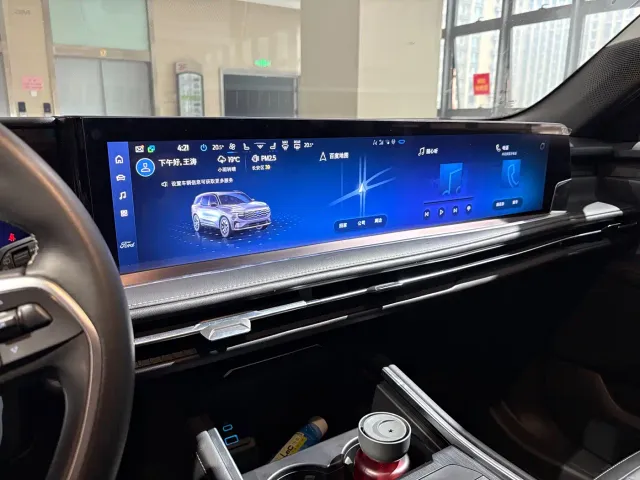 Ford Edge — Фото автомобиля 14