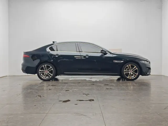 Jaguar Jaguar XEL 2022 2.0T 250PS R-DYNAMIC S Progressive Sport Edition — Фото автомобиля 11