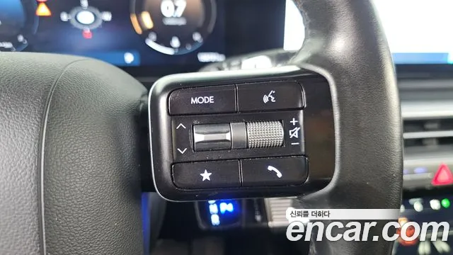 Hyundai Grandeur GN7 — Фото автомобиля 30