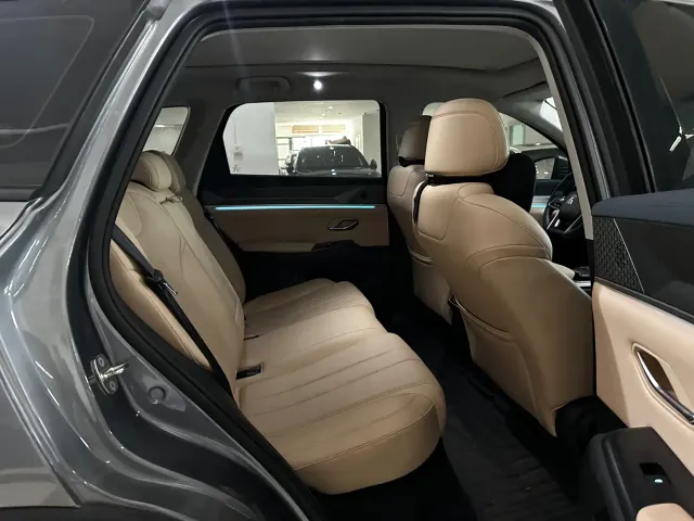 BYD Song Pro — Фото автомобиля 8