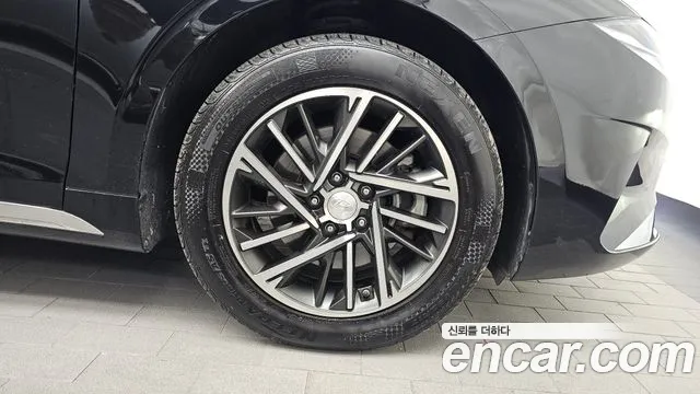 Hyundai Grandeur New — Фото автомобиля 6