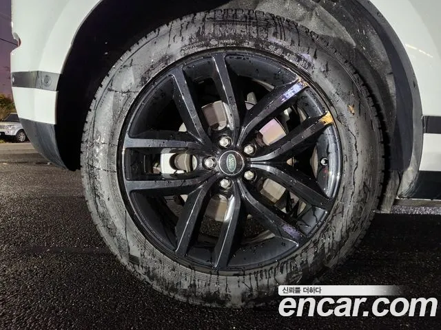Land Rover Range Rover Evoque — Фото автомобиля 8