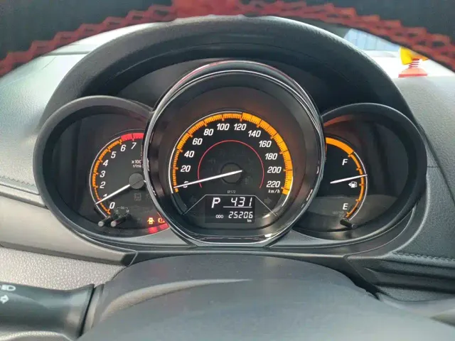 Toyota YARiS L Zhi Xuan — Фото автомобиля 13