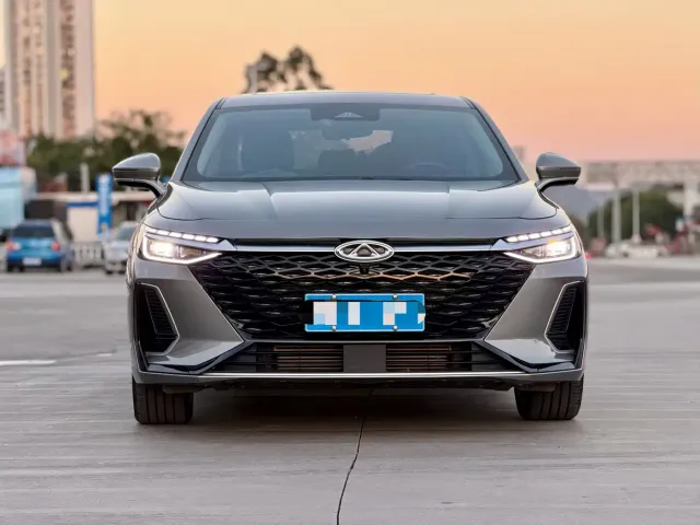 Chery Arrizo 8 — Фото автомобиля 3