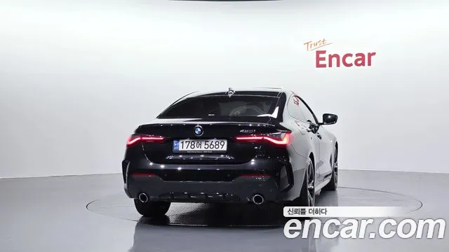 BMW 4 Series G22 — Фото автомобиля 4
