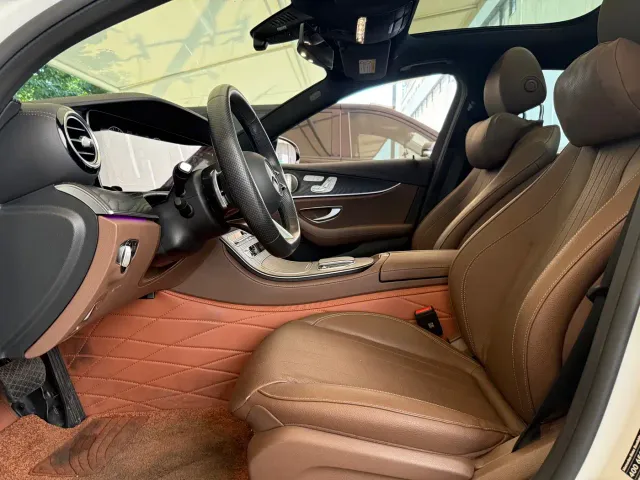 Mercedes-Benz E-Class — Фото автомобиля 9