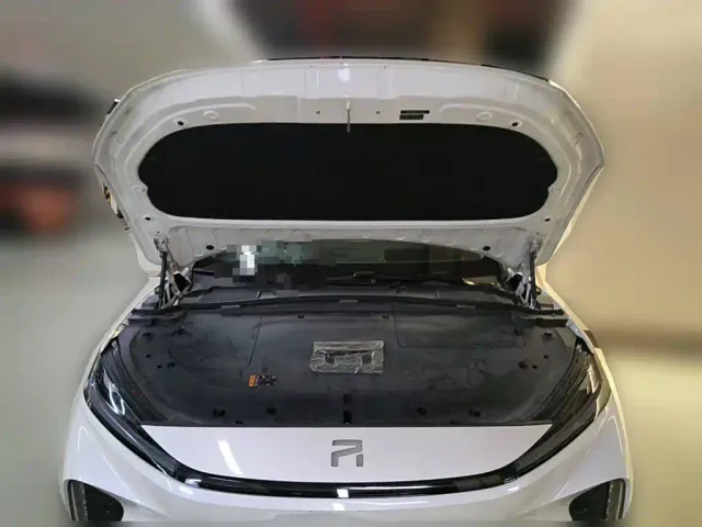Roewe Feifan R7 — Фото автомобиля 3