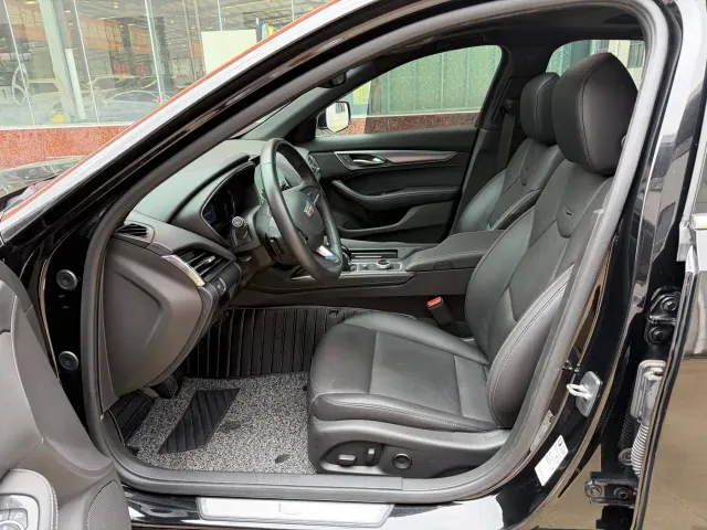 Cadillac CT5 — Фото автомобиля 7