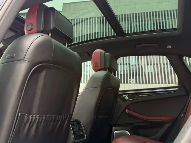 Porsche Macan — Фото автомобиля 8