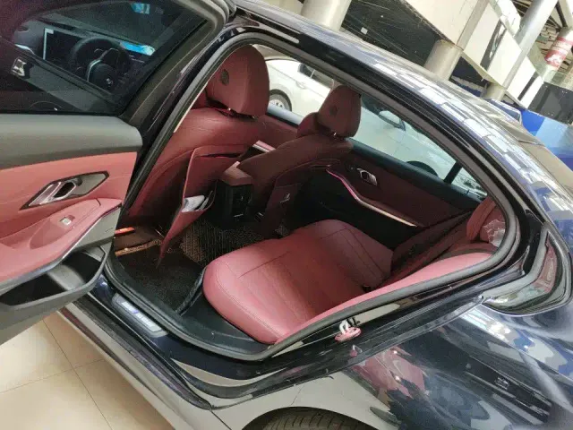 BMW 3 Series — Фото автомобиля 5