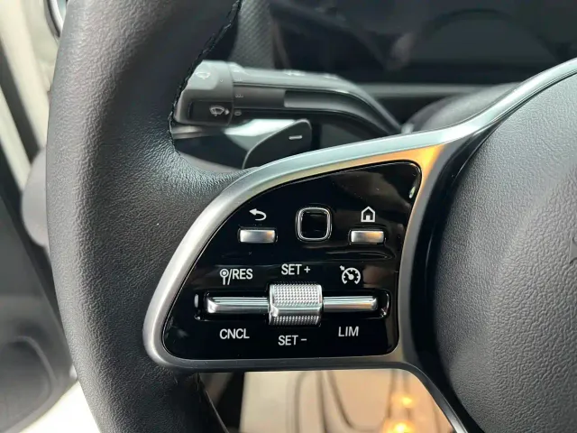 Mercedes-Benz A-Class — Фото автомобиля 14