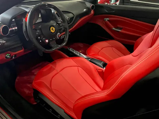 Ferrari F8 — Фото автомобиля 7
