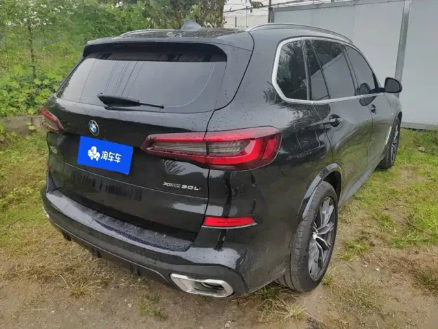 BMW X5 — Фото автомобиля 3