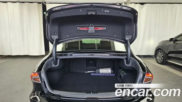 Hyundai Grandeur Grandeur (New) Hybrid — Фото автомобиля 20