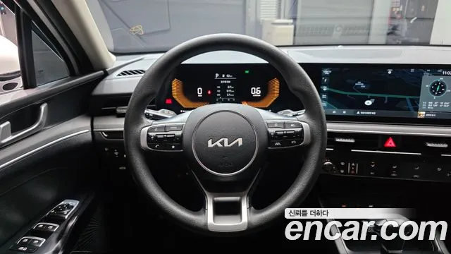 Kia K5 — Фото автомобиля 13