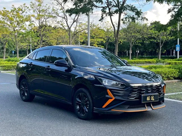 Dongfeng Yixuan — Фото автомобиля 3