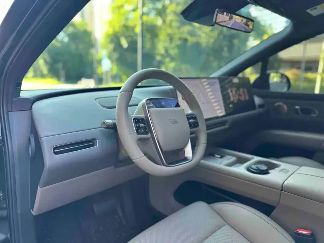 Li Auto i6 — Фото автомобиля 8