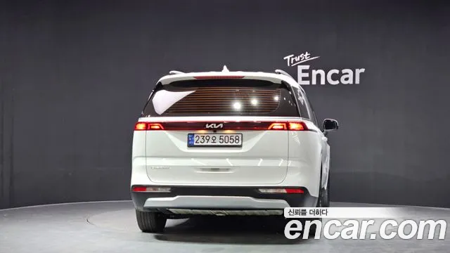 Kia Canival Carnival 4 поколение 9 мест Prestige — Фото автомобиля 4