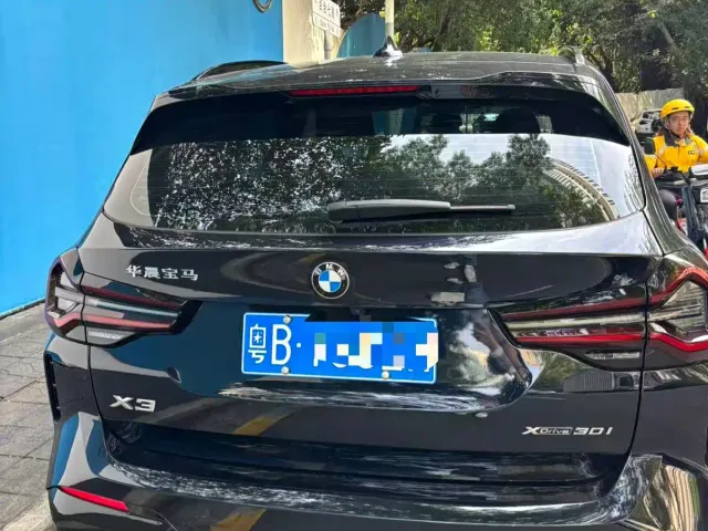 BMW X3 — Фото автомобиля 3