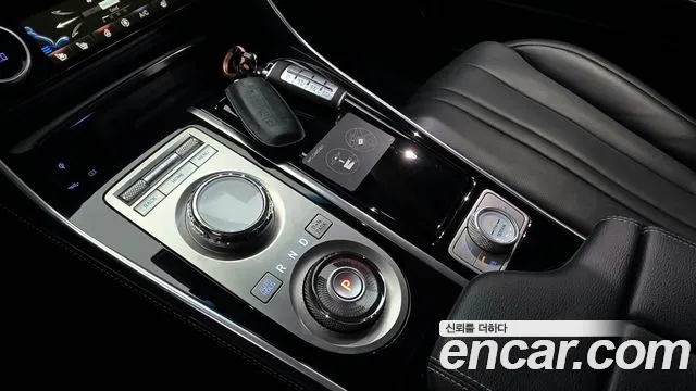 Genesis GV80 — Фото автомобиля 9