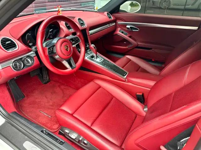 Porsche 718 — Фото автомобиля 10