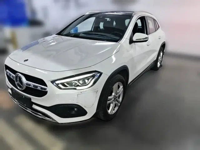 Фотография автомобиля — Mercedes-Benz GLA-Class