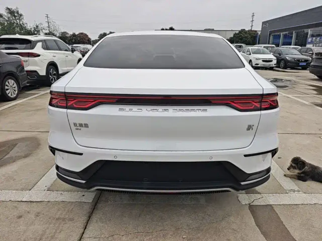 BYD Han — Фото автомобиля 5