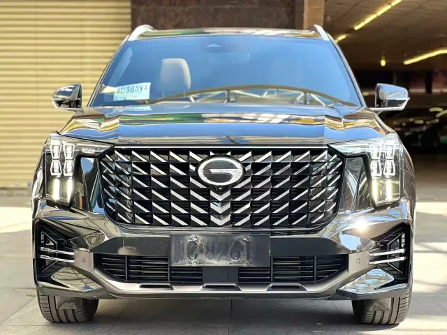 GAC Trumpchi GS8 — Фото автомобиля 2