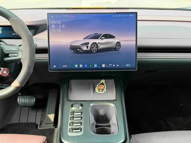 Xiaomi SU7 — Фото автомобиля 7