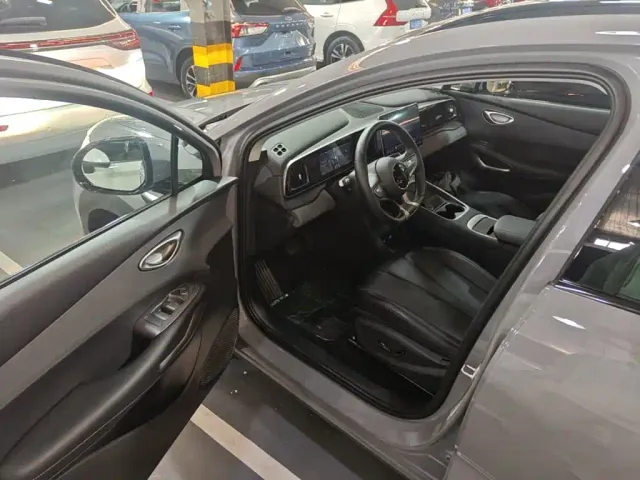 BYD Sealion 05 EV — Фото автомобиля 15