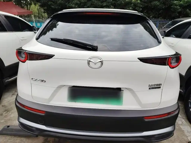 Mazda CX-30 EV — Фото автомобиля 5