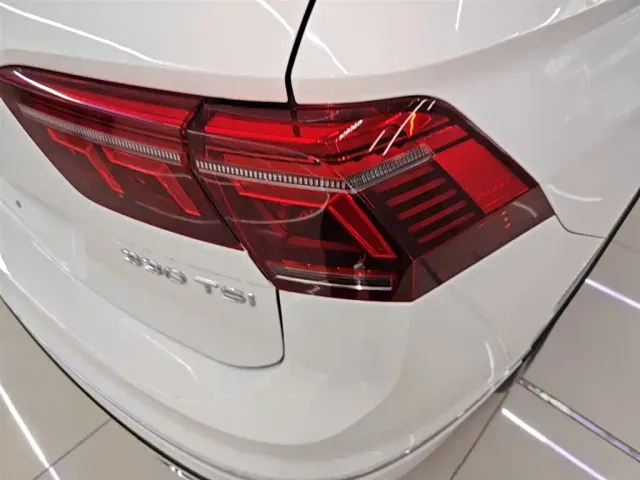 Volkswagen Tiguan L — Фото автомобиля 7