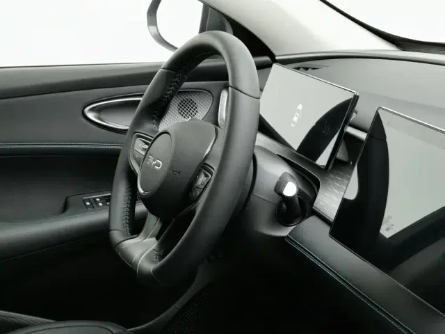 BYD Seal 05 DM-i — Фото автомобиля 22