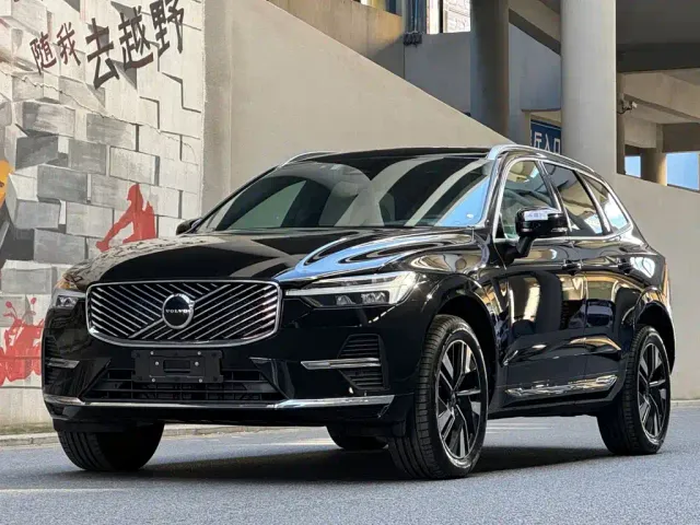 Фотография автомобиля — Volvo XC60