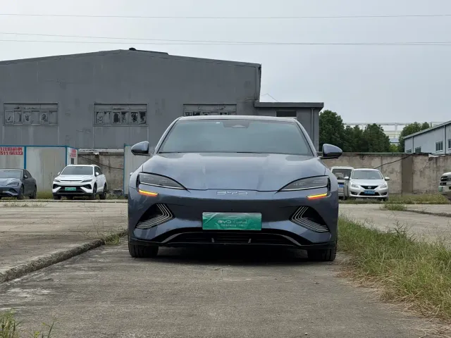 BYD Seal — Фото автомобиля 2