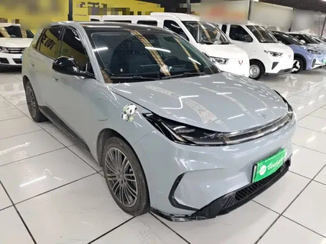 Arcfox T1 — Фото автомобиля 3