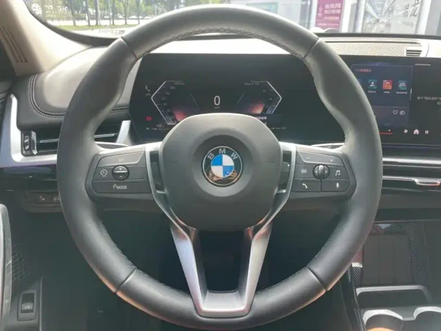 BMW X1 — Фото автомобиля 14