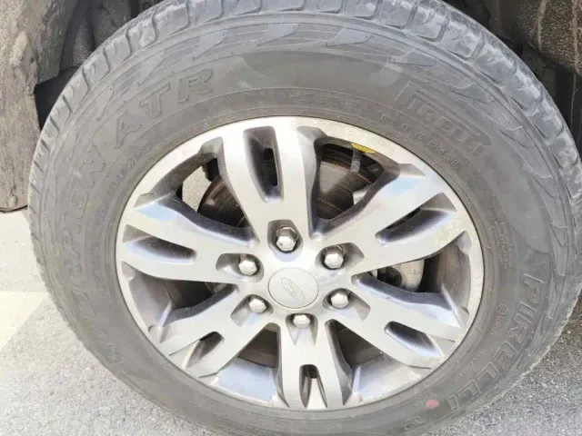 Ford Everest — Фото автомобиля 7