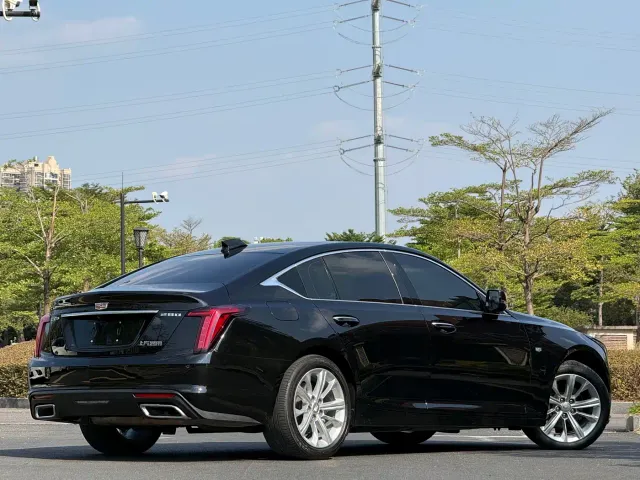 Cadillac CT5 — Фото автомобиля 5