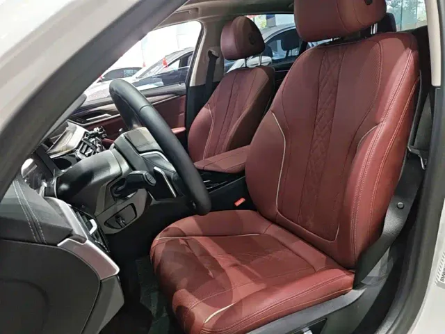 BMW 5 Series — Фото автомобиля 14