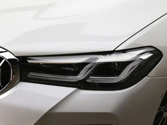 BMW 5 Series — Фото автомобиля 26