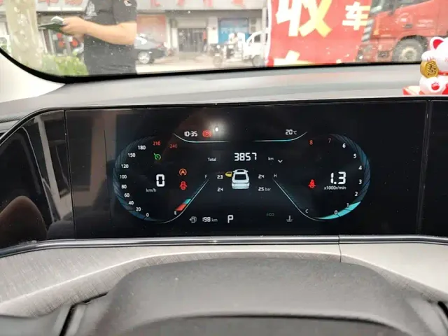 Changan Eado — Фото автомобиля 7