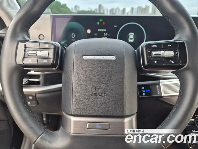 Hyundai Grandeur Grandeur (GN7) 2.5 Бензин 2WD — Фото автомобиля 17