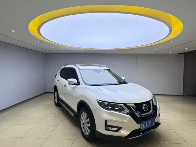 Nissan X-Trail — Фото автомобиля 3