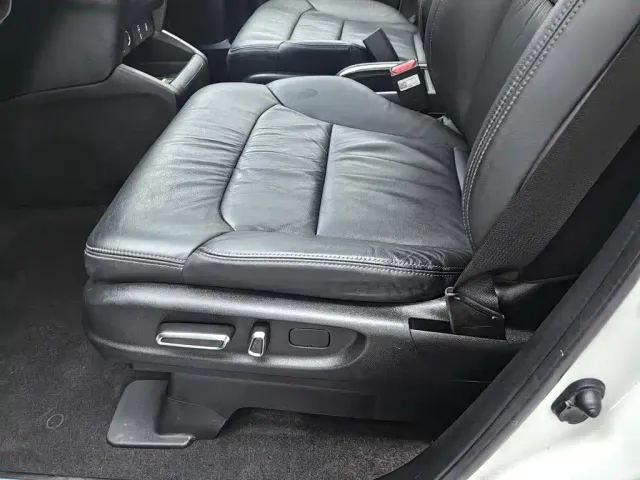 Honda Elysion — Фото автомобиля 20