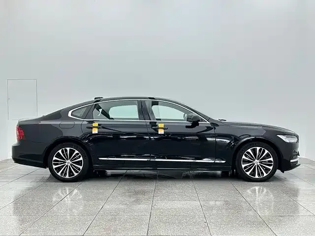 Volvo S90 — Фото автомобиля 7