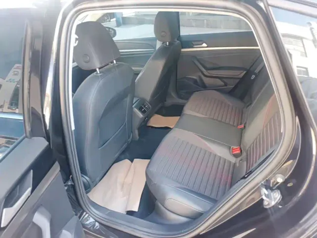 Volkswagen Lavida — Фото автомобиля 12