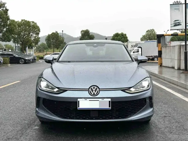 Volkswagen Lamando — Фото автомобиля 2