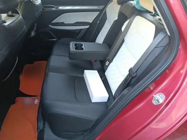 Geely Emgrand L — Фото автомобиля 18