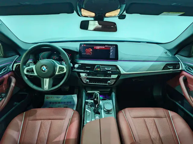 BMW 5 Series — Фото автомобиля 7